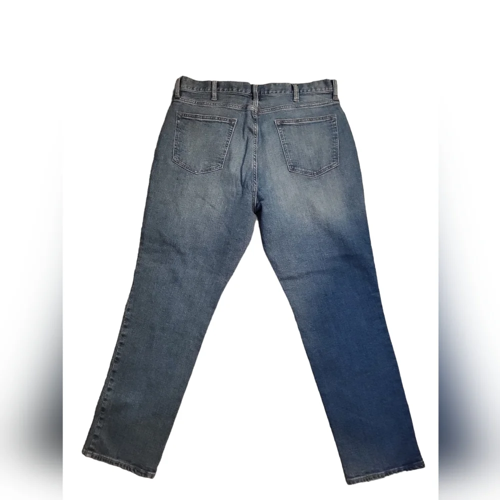 Old  Navy Distressed Athletic Slim Straight Jeans Size 38W/30L NWT - Picture 2 of 7